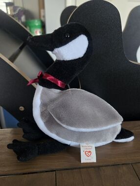 Vintage 1998 Ty Beanie Babies "Loosy" Plush Goose - Black, White & Gray